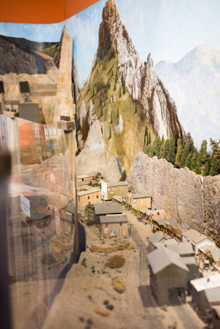 frankie sponelli creede model frankie sponelli creede model