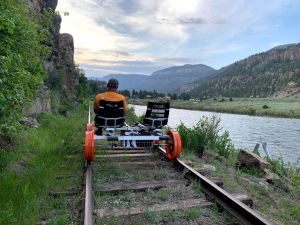 REVOLUTION-RAIL-CO2